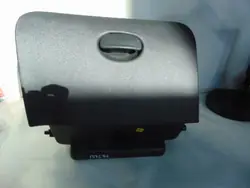 Hansikaslokero OEM Ilza-137638- Citroen C3 Plurielille
