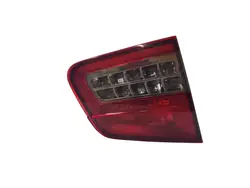 Lámpara de maletero izquierda CITROËN C5 III 2011