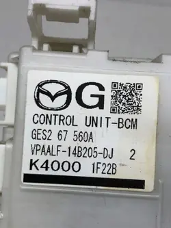 Mazda 6 GH Mukavuusmoduuli OEM GES267560A Käytetty