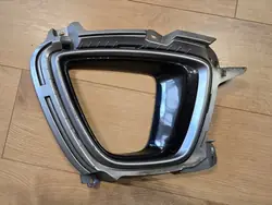 Grille de phare droit Kia Sorento III 2015-2018 OEM 86526-C5040