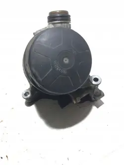 Oljefilterfäste OEM 7533067 för BMW E92 328i