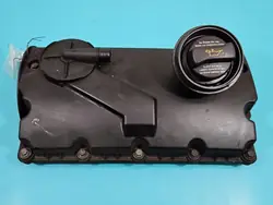 Venttiilikansi OEM 038103469Q VW Golf V 1.9 TDI:lle