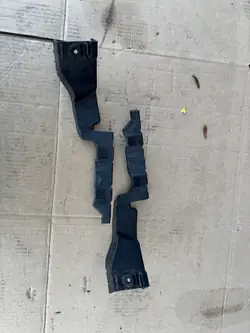 FIAT 500 LIFT 2015- Scivolo di montaggio paraurti posteriore destro OEM