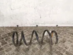 Mola dianteira Nissan 370Z OEM FBZ10410 - Usado