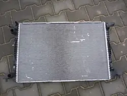Radiador Audi A4 B9 2.0 TFSI 2.0 TDI OEM 80A121251D