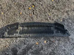 AUDI A7 4G8 Framskärmsplåt OEM 4G8807611E