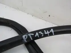 OEM AK-6-90670 bakre höger dörrtätning VW Passat B5