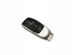 Llave Mercedes-Benz OEM A1779056704 para EQB X243