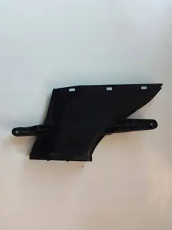 Audi tyhjiöservoletku OEM 8K0129618F - Käytetty