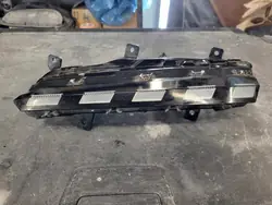Peugeot 308 III Halogen DRL LED Höger OEM 9835389580