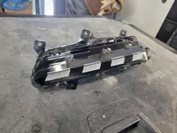 Peugeot 308 III Halogeeni DRL LED Oikea OEM 9835389580