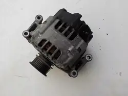 AUDI A4 B7 1.8 2.0 TFSI BWE Vaihtovirtageneraattori