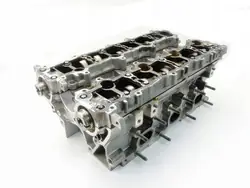 Sylinterikansi OEM 9646721710 3.0L moottorille