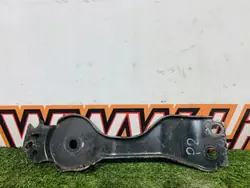 Soporte de Viga Trasera Derecho OEM LR113742 Range Rover Evoque