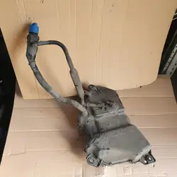 TOURAN AdBlue-säiliö - Käytetty OEM-osuus VW:lle