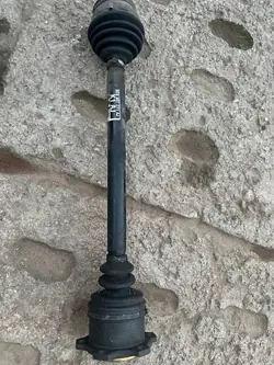 Vänster framaxel AUDI A4 (B8) 2.0L bensin