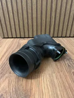 Luftansaugschlauch VW Golf VII 04E129656L OE