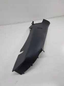 Cupra Formentor pilarin koriste oikea puoli OEM 5fa867766b