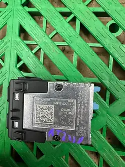 Enchufe USB BMW OEM 5A27DF8 para Serie 5 G60/G61