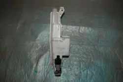 Pesunesteen säiliö Nissan Qashqai J12 2021- 28910-6UA0A