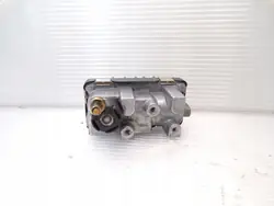 Turboaktoori OEM 767649 Audi A8 D4 4.2 TDI:lle
