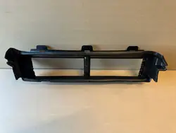 VOLVO XC60 II Entrada Inferior del Radiador 2017-2025 OEM