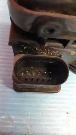 Bloco de válvulas suspensão ar Audi S8 D3 - Usado