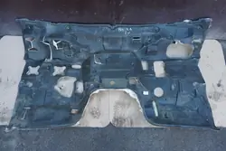 Äänieristys Nissan OE PATROL Y61 Välikansi