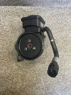 Bomba de direção assistida BMW X3 E83 3.0D M57 OEM