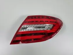 MERCEDES W204 LIFT SEDAN RECHTER ACHTERLICHT A2048202764