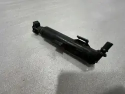 Vasen ajovalopesin OEM 4H0955102B Audi A8:lle