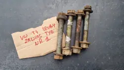 VW T4 Taka-Akselin Jousitusvarsi Ruuvi OEM 4324324