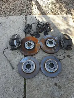Discos e pastilhas dianteiros OEM 60/36/374 para BMW