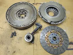 Kaksoismassavauhtipyöräpaketti Ford Focus III 1.6TDCI