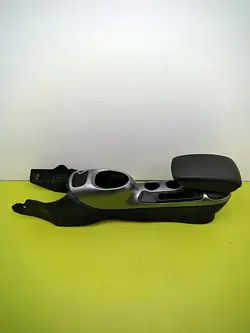 Apoio de braço consola central OEM 969311KN0A Nissan Juke
