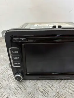 Radio CD OEM 3C8035195 pour VW Scirocco - Occasion