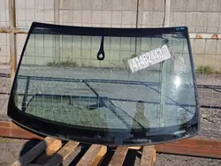 Begagnad Audi OE framruta OEM DZM2486