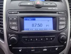 Hyundai OEM 96160-1K000 Tehdas-CD-radio Käytetty