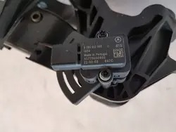Begagnad Mercedes-Benz OEM A1772900600 gaspedal
