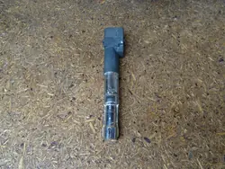 Bobina de ignição VW GOLF IV 2.3 V5 022905715C