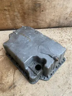 Mercedes-Benz OE A6510140603 oljepanna