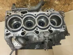 Mazda OE mercedes413 moottorin alaosa