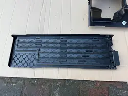 Grille de ventilation Land Rover Defender L663 OEM L8B28475AC