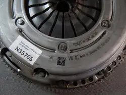 SKODA OEM 04C141025D Volant Bimasse Occasion