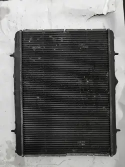 Radiateur d'eau Peugeot 2008 I lift 1.2Thp OEM 9685852680