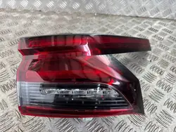 Nissan Qashqai III J12 2021-2024 Luz trasera derecha