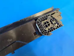 Kylarfäste Höger OEM QUA11654 för BMW 7 G70