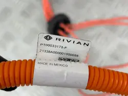 Câble de charge Rivian R1T OEM PT00033173-F Occasion