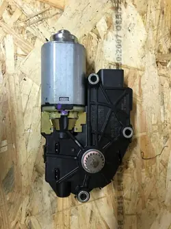 Zonneklep motor Hyundai i30 III 2017 81671-G3000