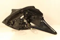 Toyota Yaris XP210 Vasen takavalo LED+lamppu V356010L